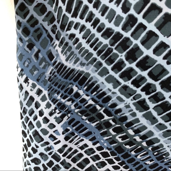 [SOLD] BANANA REPUBLIC Factory Sleeveless Top - Picture 7 of 8